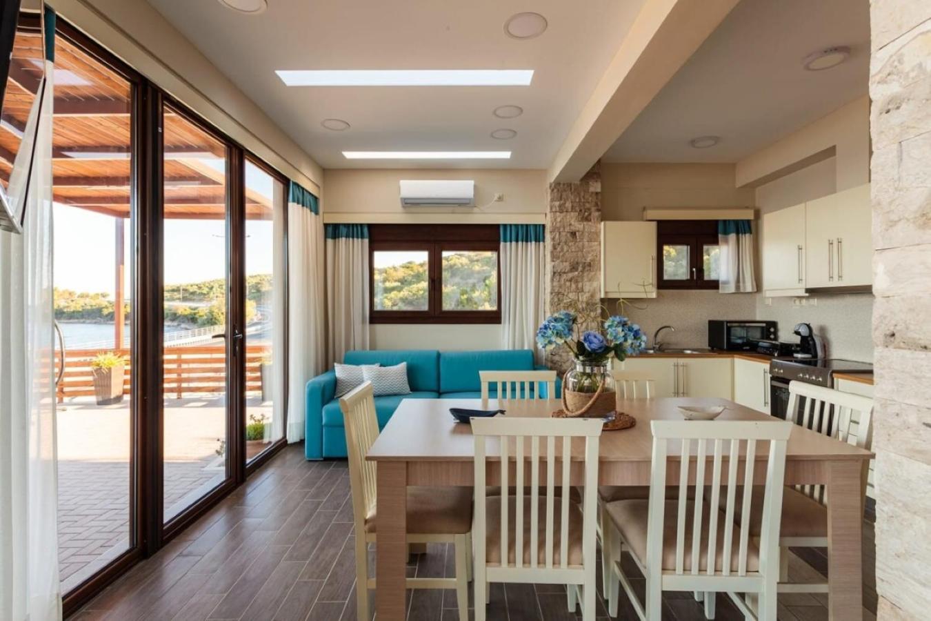 Seaside Summer Bliss - Aurora Luxury Pool Paradise Petalidi Bagian luar foto