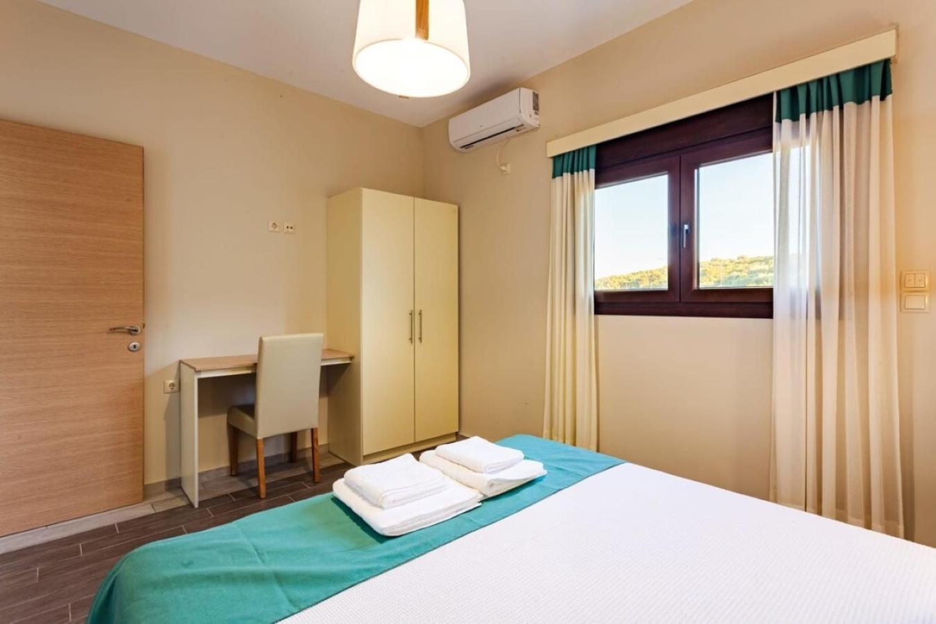 Seaside Summer Bliss - Aurora Luxury Pool Paradise Petalidi Bagian luar foto
